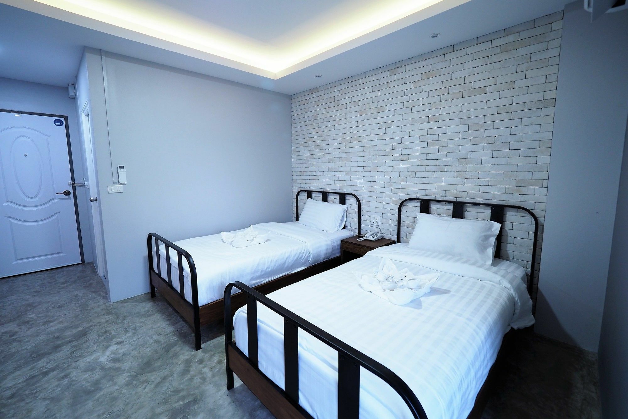 Hotel Piccolo House Suphanburi Esterno foto